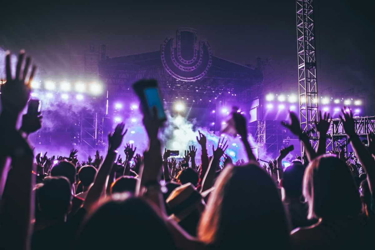 Country Music Tours You Can’t Miss in 2025